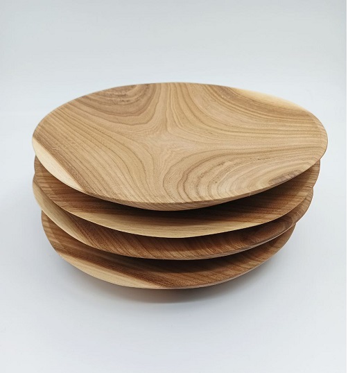 Тарелка деревянная 22*22 см.